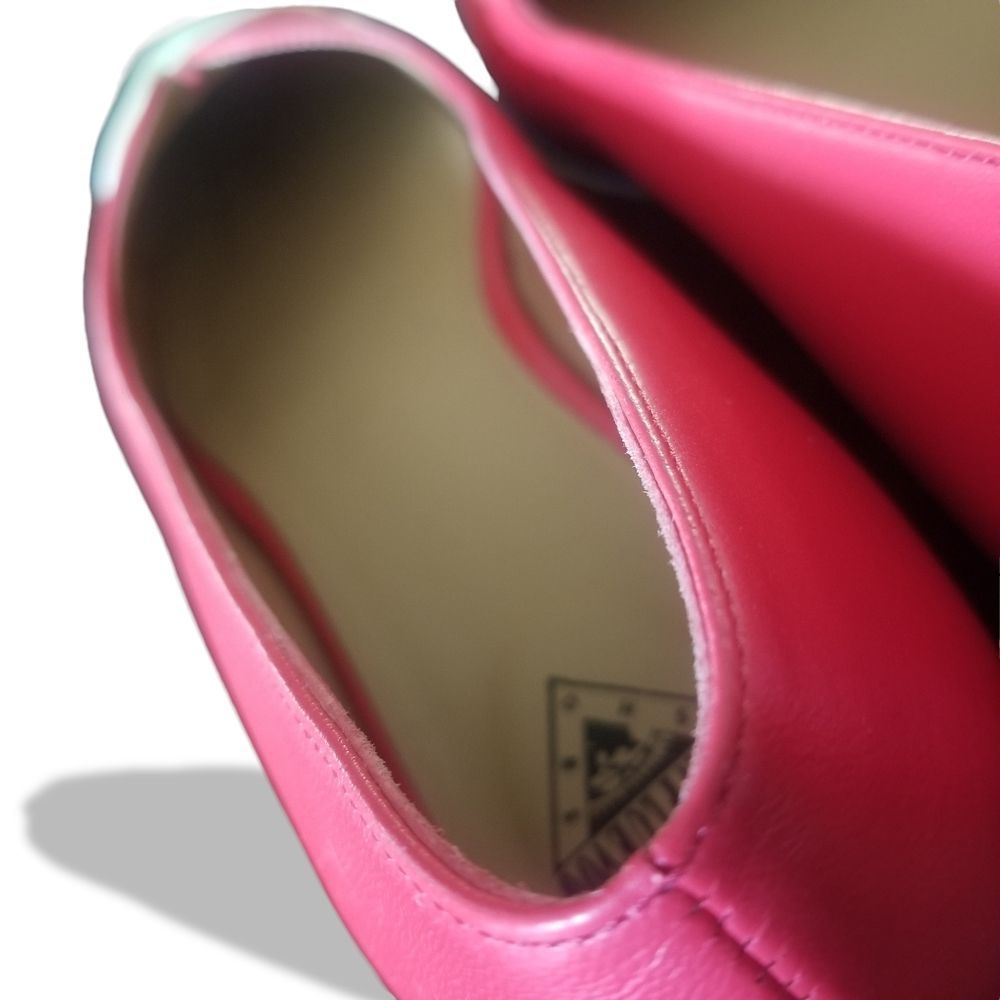 John Fluevog Retired 'Basement Sue' Red Perforated Flats Off White Toe Cap sz 8 - Picture 7 of 14
